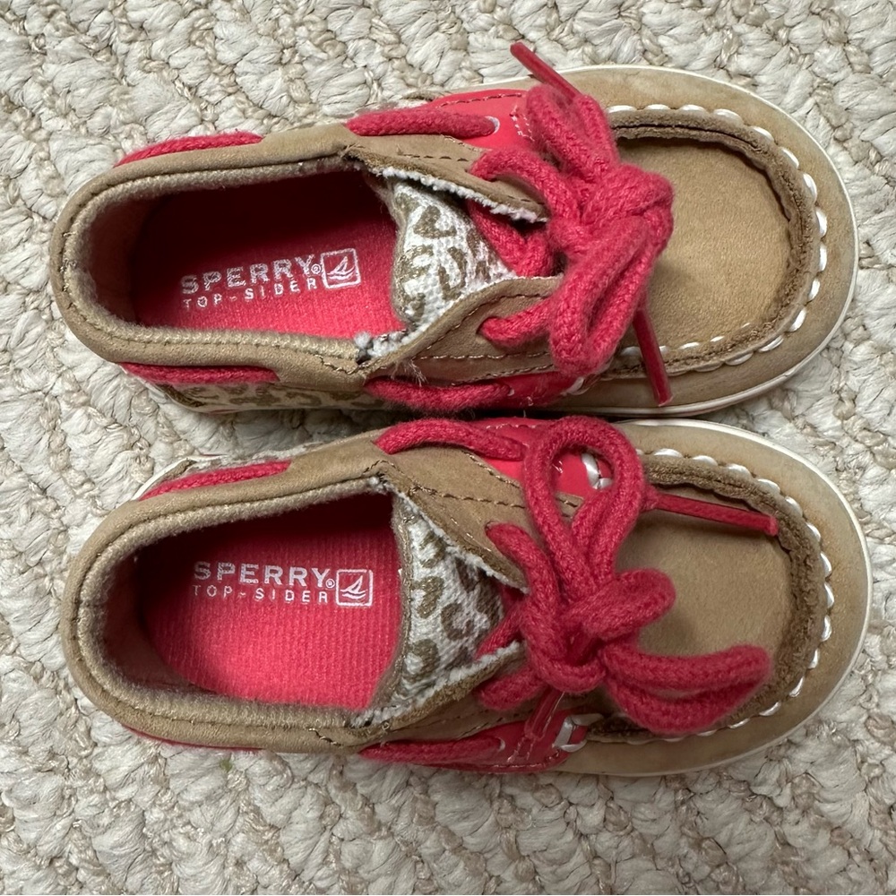 Sperry Top-Sider Bluefish Crib Boat Shoe Infant Baby Girl Size 3 Animal Print 🐆🩷 - Picture 2 of 11